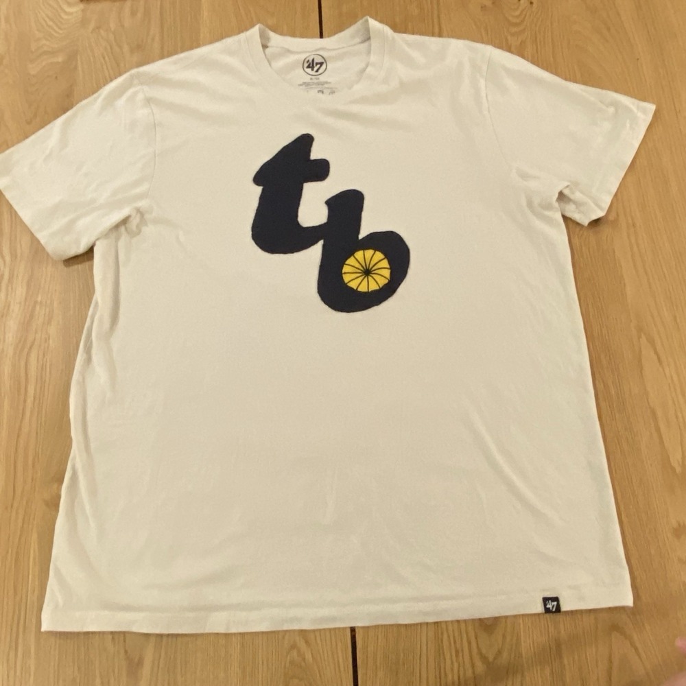 Tampa Bay Ivory T-shirt Appliqué TB Graphic XL By '47 Sports